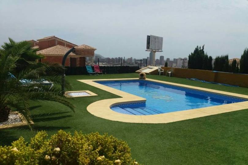 Finestrat,Alicante,España,4 Bedrooms Bedrooms,2 BathroomsBathrooms,Chalets,19045