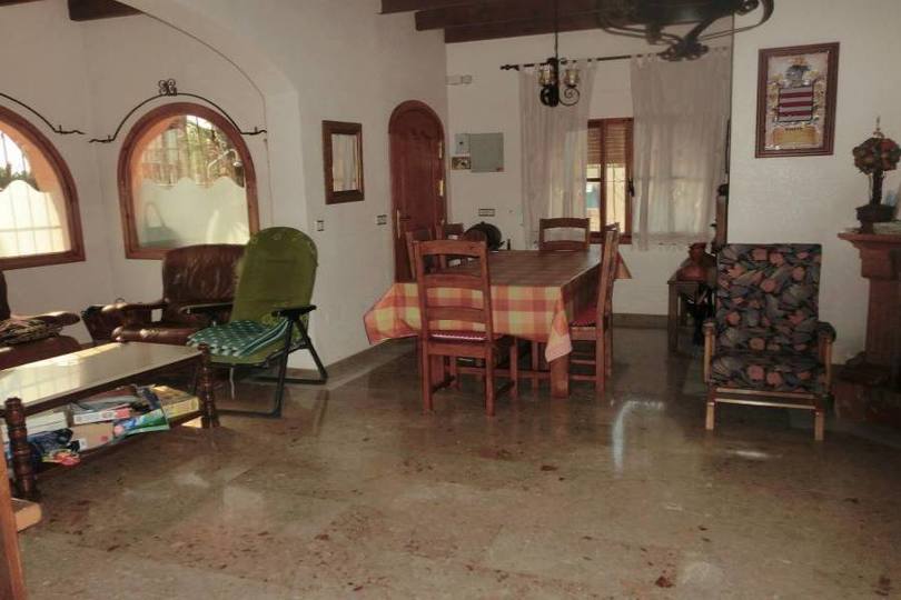 Alfaz del Pi,Alicante,España,4 Bedrooms Bedrooms,2 BathroomsBathrooms,Chalets,19055