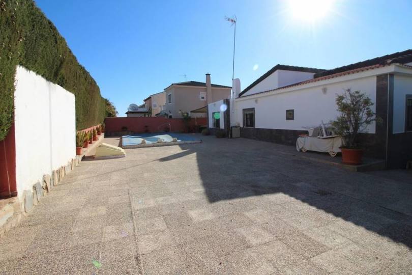 Torrevieja,Alicante,España,3 Bedrooms Bedrooms,2 BathroomsBathrooms,Chalets,19061