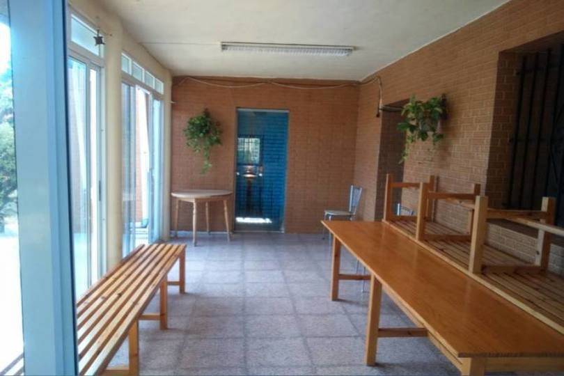 Elche,Alicante,España,3 Bedrooms Bedrooms,1 BañoBathrooms,Chalets,19070