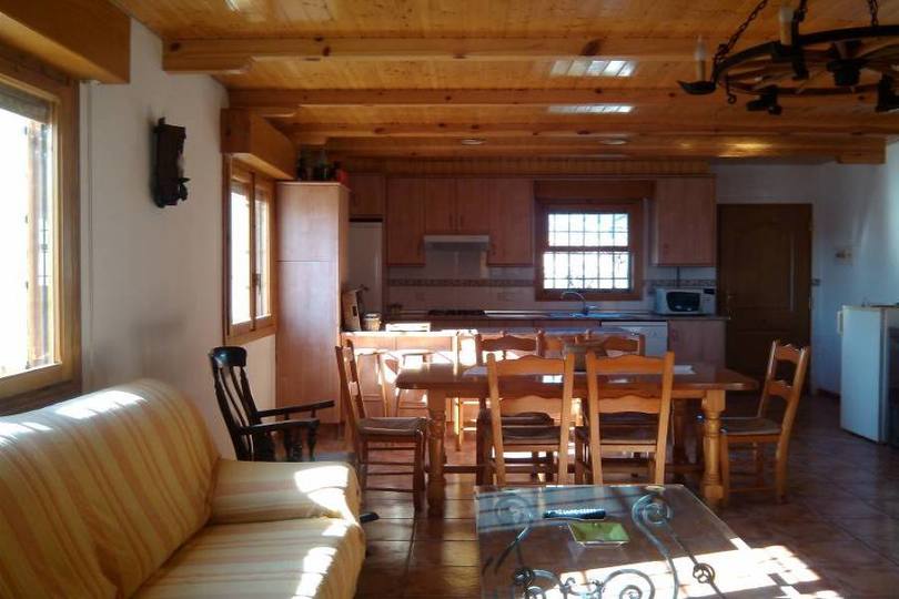 Elche,Alicante,España,3 Bedrooms Bedrooms,2 BathroomsBathrooms,Chalets,19075