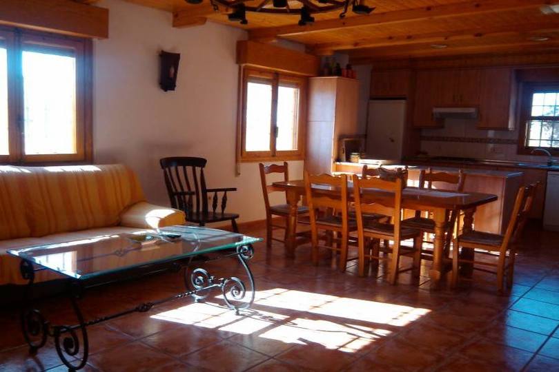 Elche,Alicante,España,3 Bedrooms Bedrooms,2 BathroomsBathrooms,Chalets,19075