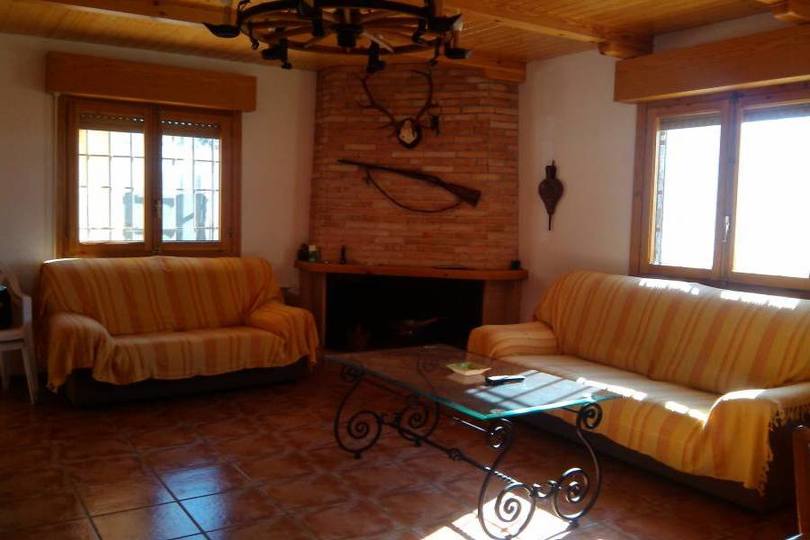 Elche,Alicante,España,3 Bedrooms Bedrooms,2 BathroomsBathrooms,Chalets,19075