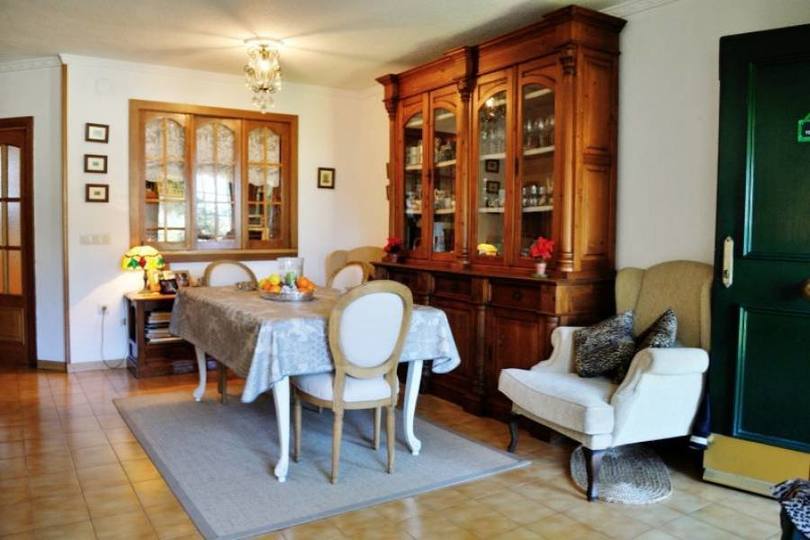 Alicante,Alicante,España,3 Bedrooms Bedrooms,3 BathroomsBathrooms,Chalets,19080