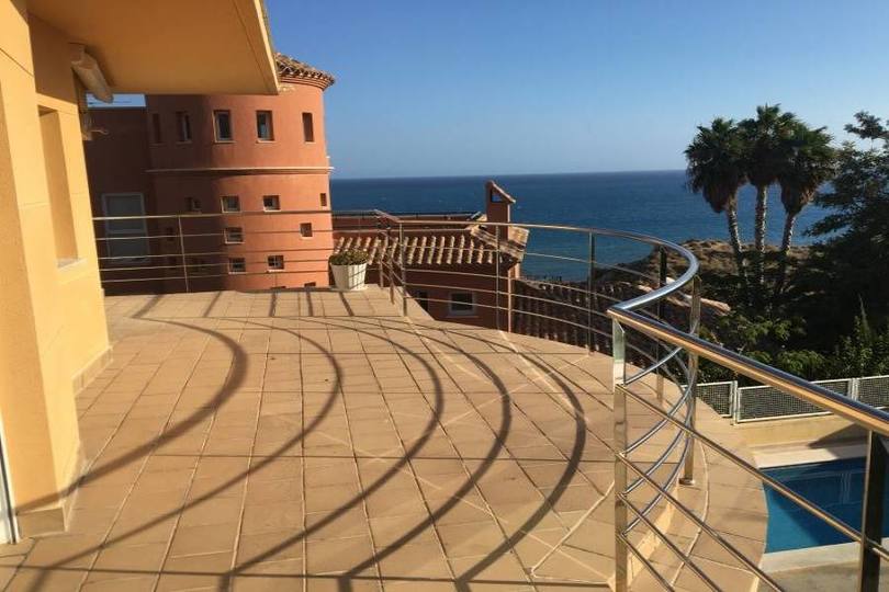 Alicante,Alicante,España,5 Bedrooms Bedrooms,5 BathroomsBathrooms,Chalets,19085