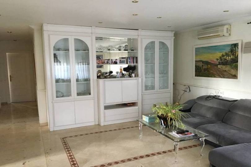 Elche,Alicante,España,4 Bedrooms Bedrooms,1 BañoBathrooms,Chalets,19088