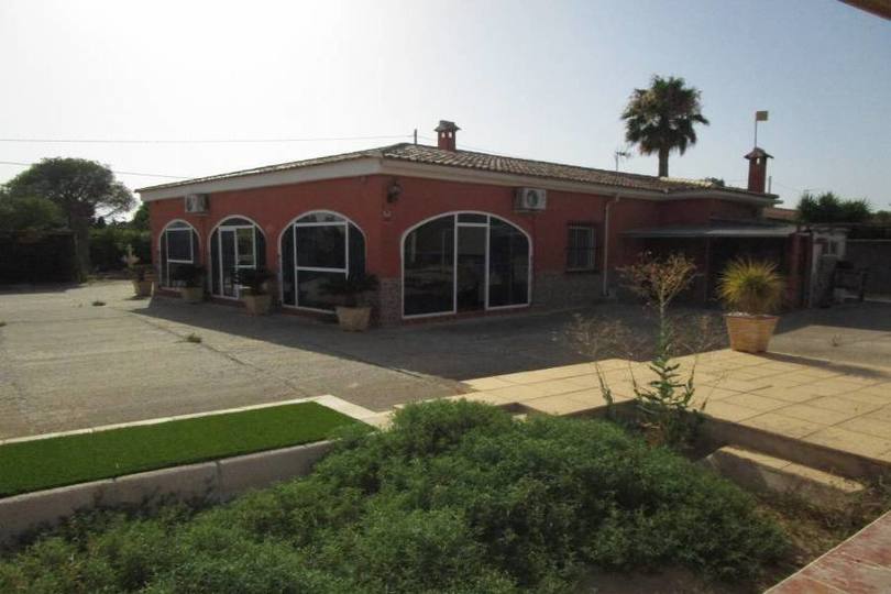 Elche,Alicante,España,3 Bedrooms Bedrooms,1 BañoBathrooms,Chalets,19092