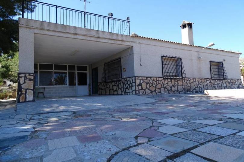 Alicante,Alicante,España,3 Bedrooms Bedrooms,1 BañoBathrooms,Chalets,19116