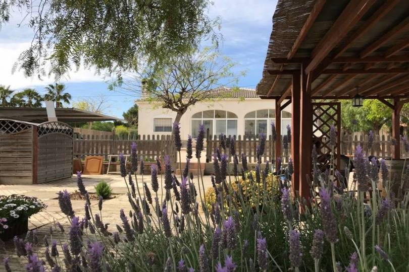 Elche,Alicante,España,3 Bedrooms Bedrooms,2 BathroomsBathrooms,Chalets,19126