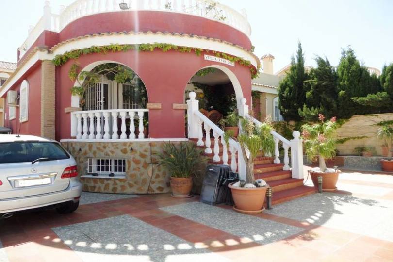Monforte del Cid,Alicante,España,3 Bedrooms Bedrooms,3 BathroomsBathrooms,Chalets,19158