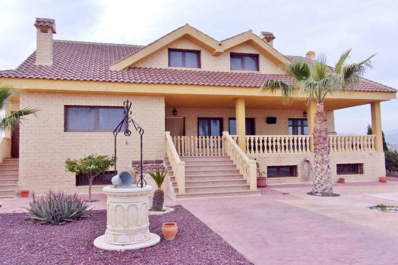 Mutxamel,Alicante,España,9 Bedrooms Bedrooms,5 BathroomsBathrooms,Chalets,19178