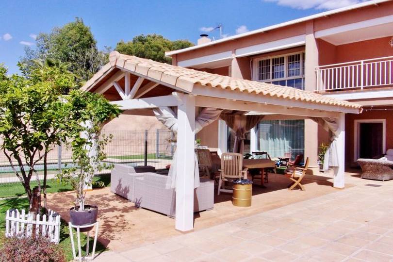 Mutxamel,Alicante,España,6 Bedrooms Bedrooms,3 BathroomsBathrooms,Chalets,19188
