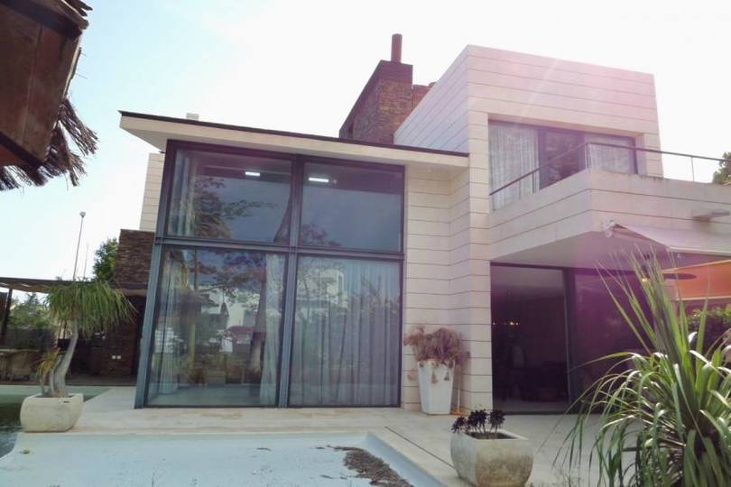 Alicante,Alicante,España,3 Bedrooms Bedrooms,3 BathroomsBathrooms,Chalets,19193