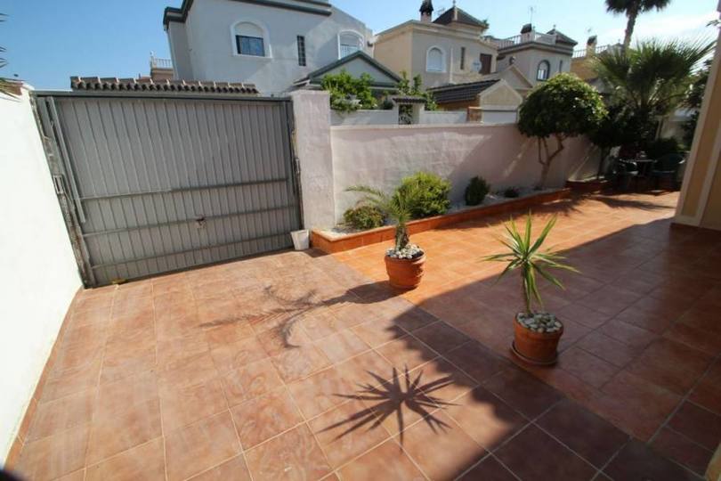 Torrevieja,Alicante,España,4 Bedrooms Bedrooms,2 BathroomsBathrooms,Chalets,19212
