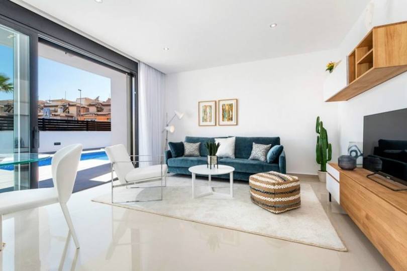 Orihuela Costa,Alicante,España,3 Bedrooms Bedrooms,2 BathroomsBathrooms,Chalets,19230
