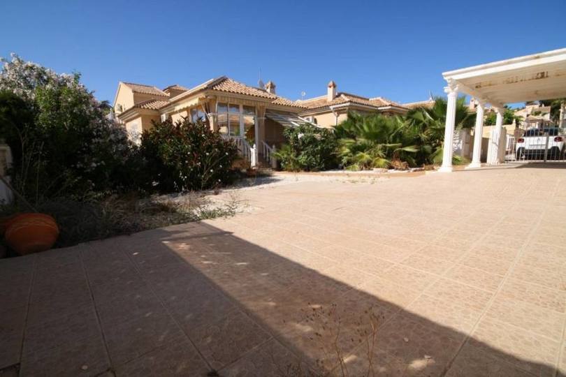 Orihuela Costa,Alicante,España,2 Bedrooms Bedrooms,1 BañoBathrooms,Chalets,19237