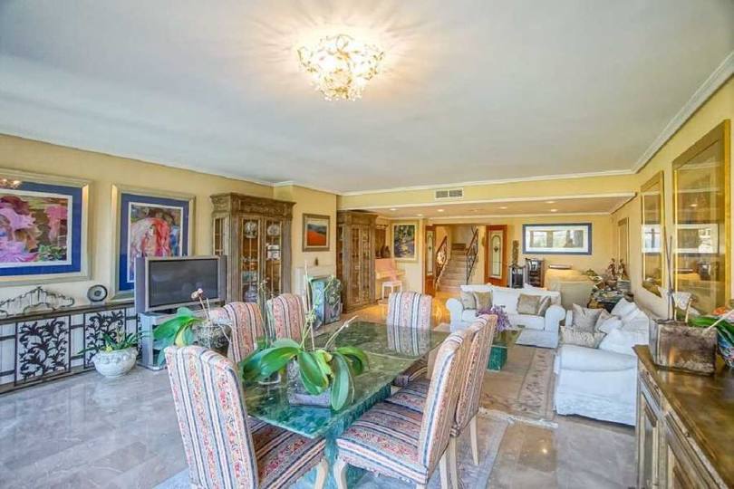 Alicante,Alicante,España,5 Bedrooms Bedrooms,3 BathroomsBathrooms,Chalets,19291