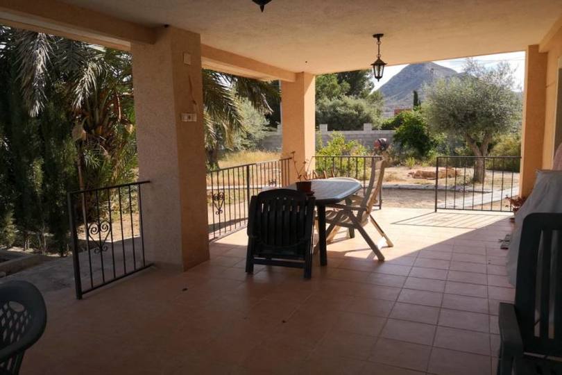 Alicante,Alicante,España,3 Bedrooms Bedrooms,2 BathroomsBathrooms,Chalets,19298