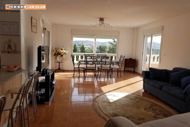 Busot,Alicante,España,4 Bedrooms Bedrooms,3 BathroomsBathrooms,Chalets,19315