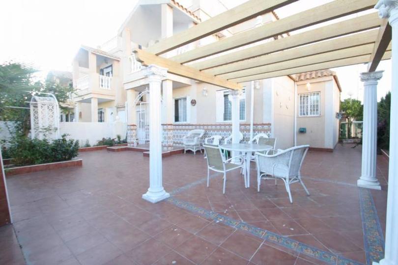 Torrevieja,Alicante,España,3 Bedrooms Bedrooms,2 BathroomsBathrooms,Chalets,19329