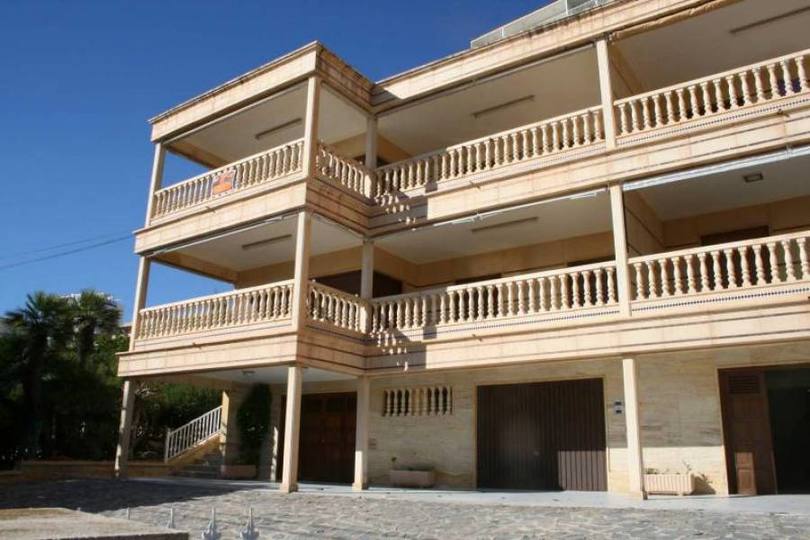 Santa Pola,Alicante,España,4 Bedrooms Bedrooms,2 BathroomsBathrooms,Chalets,19409