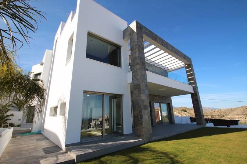 Villajoyosa,Alicante,España,4 Bedrooms Bedrooms,4 BathroomsBathrooms,Chalets,19436