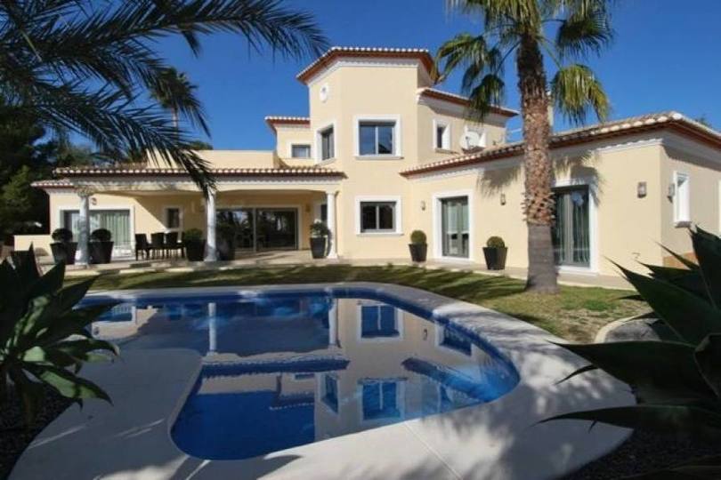 Benissa,Alicante,España,4 Bedrooms Bedrooms,4 BathroomsBathrooms,Chalets,19476