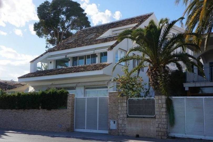 Altea,Alicante,España,6 Bedrooms Bedrooms,5 BathroomsBathrooms,Chalets,19477
