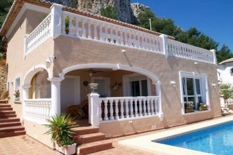 Calpe,Alicante,España,3 Bedrooms Bedrooms,1 BañoBathrooms,Chalets,19505