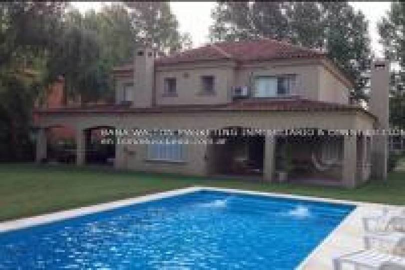 Pilar,Buenos Aires,Argentina,4 Habitaciones Habitaciones,2 BañosBaños,Casas,Caamaño,2695