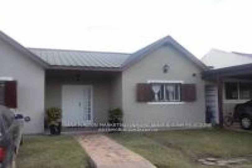 Pilar,Buenos Aires,Argentina,4 Habitaciones Habitaciones,2 BañosBaños,Casas,Las Amapolas,2711