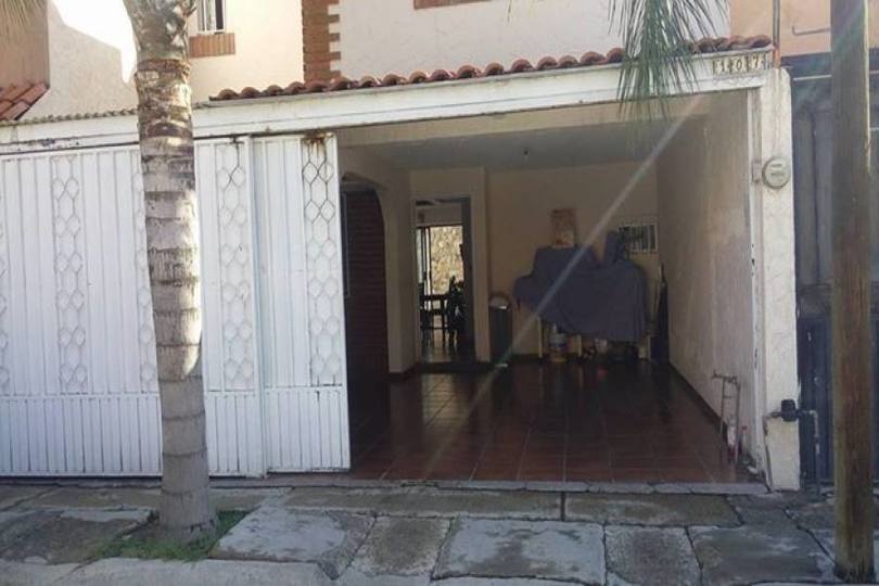 León,Guanajuato,México,3 Habitaciones Habitaciones,2 BañosBaños,Casas,real providencia,2735