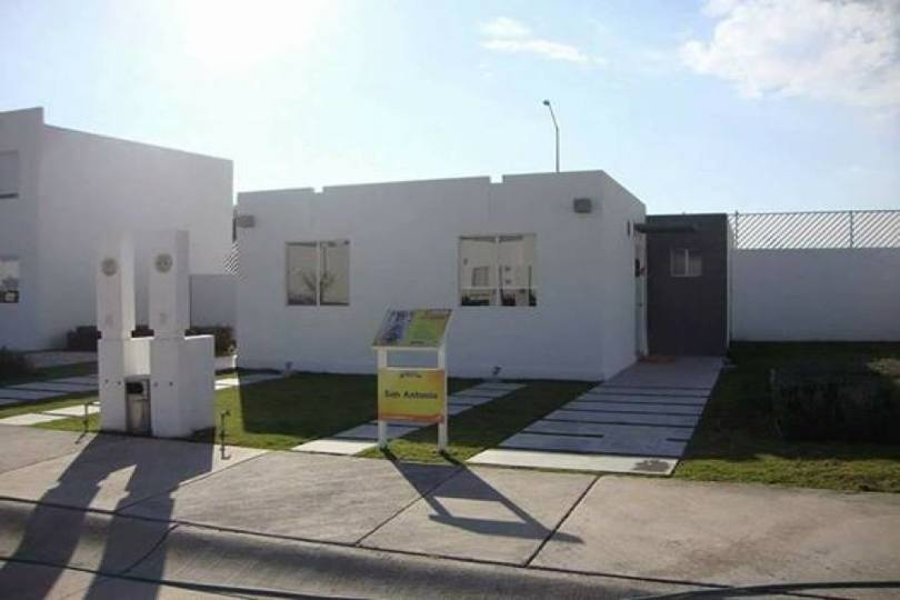 León,Guanajuato,México,2 Habitaciones Habitaciones,1 BañoBaños,Casas,heroes leon,2747