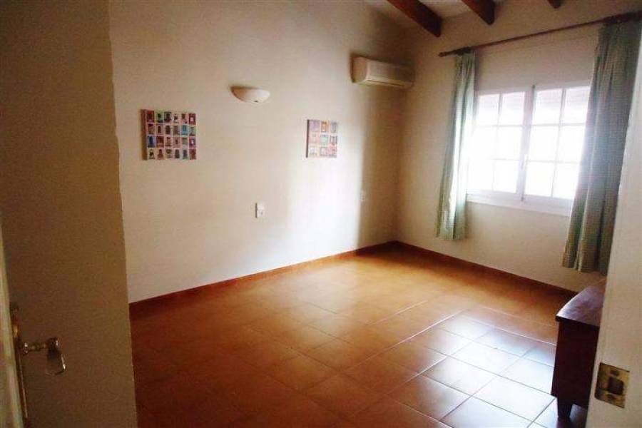 Beniarbeig,Alicante,España,7 Bedrooms Bedrooms,3 BathroomsBathrooms,Casas de pueblo,20666