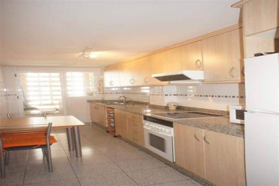 Dénia,Alicante,España,3 Bedrooms Bedrooms,2 BathroomsBathrooms,Apartamentos,20765