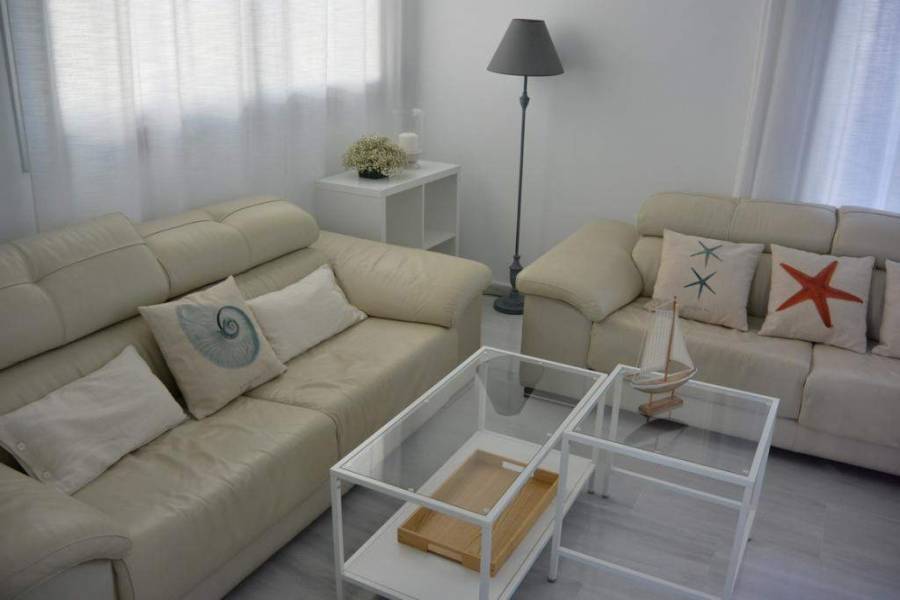Dénia,Alicante,España,3 Bedrooms Bedrooms,2 BathroomsBathrooms,Apartamentos,20799