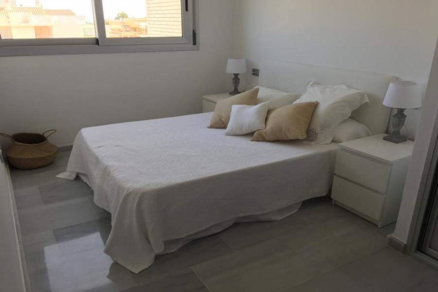 Dénia,Alicante,España,3 Bedrooms Bedrooms,2 BathroomsBathrooms,Apartamentos,20799