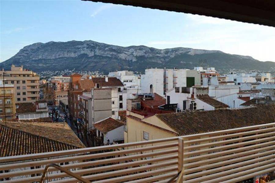 Dénia,Alicante,España,4 Bedrooms Bedrooms,3 BathroomsBathrooms,Apartamentos,20836