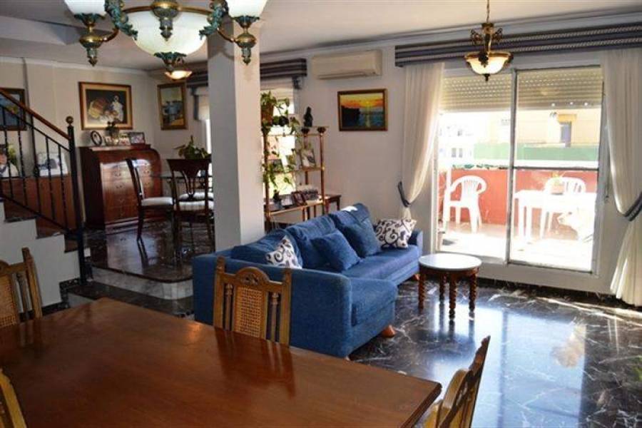 Dénia,Alicante,España,4 Bedrooms Bedrooms,2 BathroomsBathrooms,Apartamentos,20876