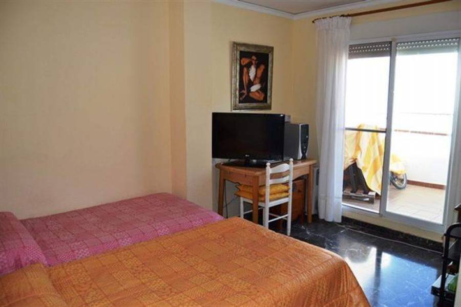 Dénia,Alicante,España,4 Bedrooms Bedrooms,2 BathroomsBathrooms,Apartamentos,20876