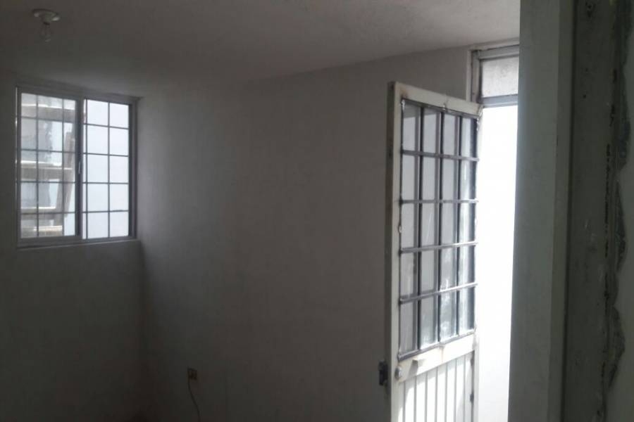 ENTRADA PRINCIPAL A COCINA