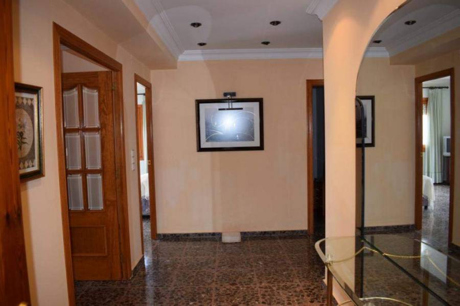 Dénia,Alicante,España,4 Bedrooms Bedrooms,2 BathroomsBathrooms,Apartamentos,20917