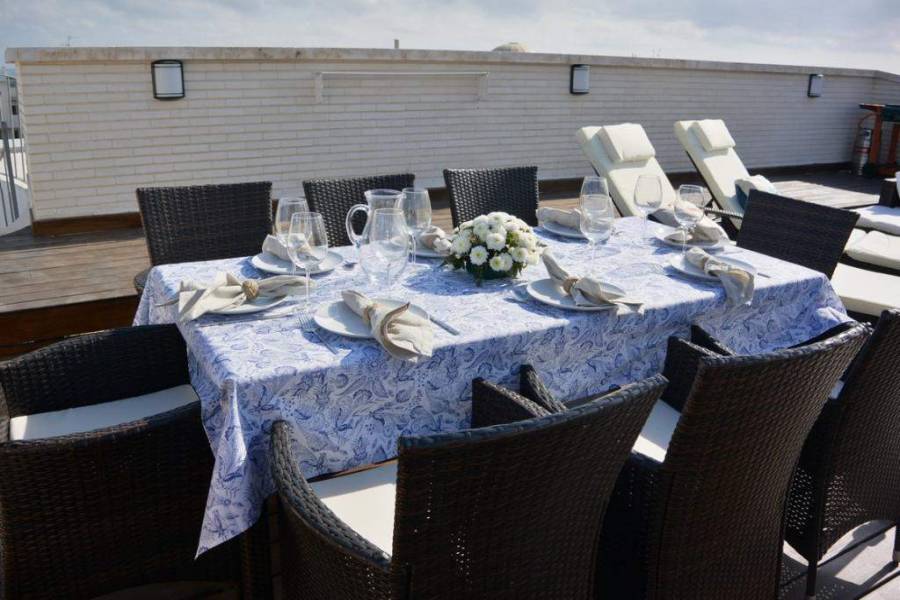 Dénia,Alicante,España,3 Bedrooms Bedrooms,2 BathroomsBathrooms,Apartamentos,20971