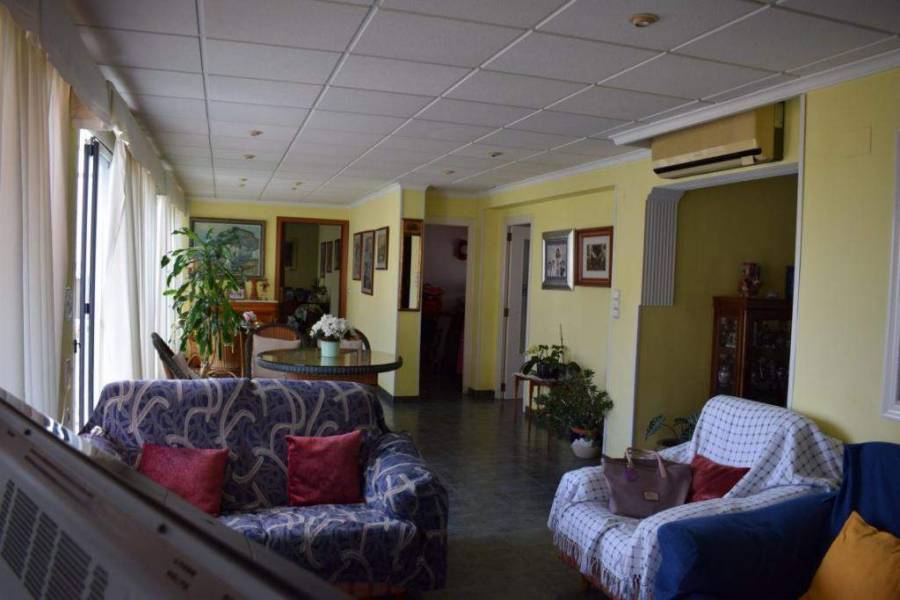 Dénia,Alicante,España,5 Bedrooms Bedrooms,2 BathroomsBathrooms,Apartamentos,20981