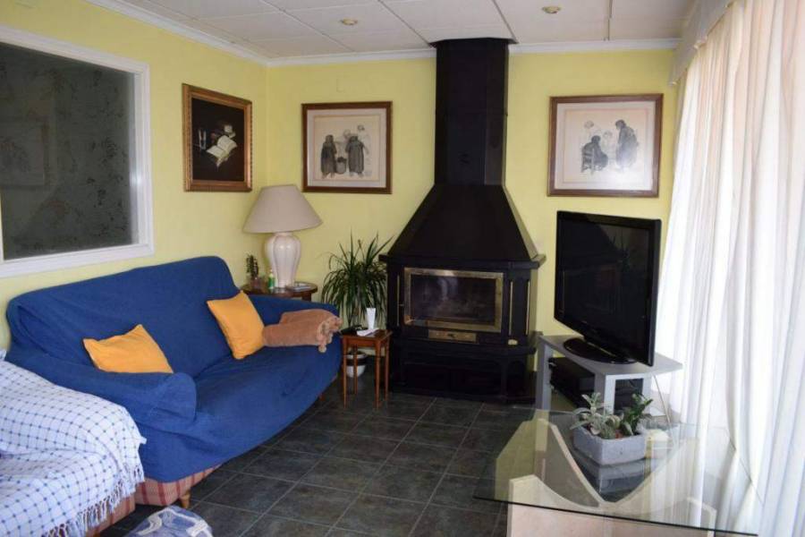 Dénia,Alicante,España,5 Bedrooms Bedrooms,2 BathroomsBathrooms,Apartamentos,20981