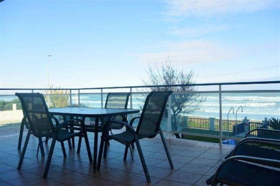 Dénia,Alicante,España,3 Bedrooms Bedrooms,2 BathroomsBathrooms,Apartamentos,21048