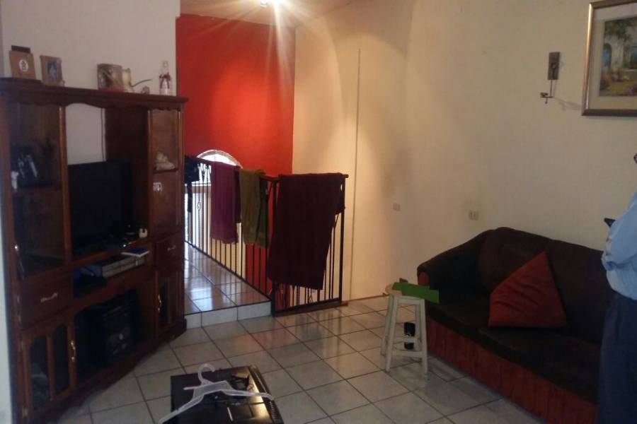 Chihuahua,Chihuahua,México,4 Habitaciones Habitaciones,2 BañosBaños,Casas,2,2906