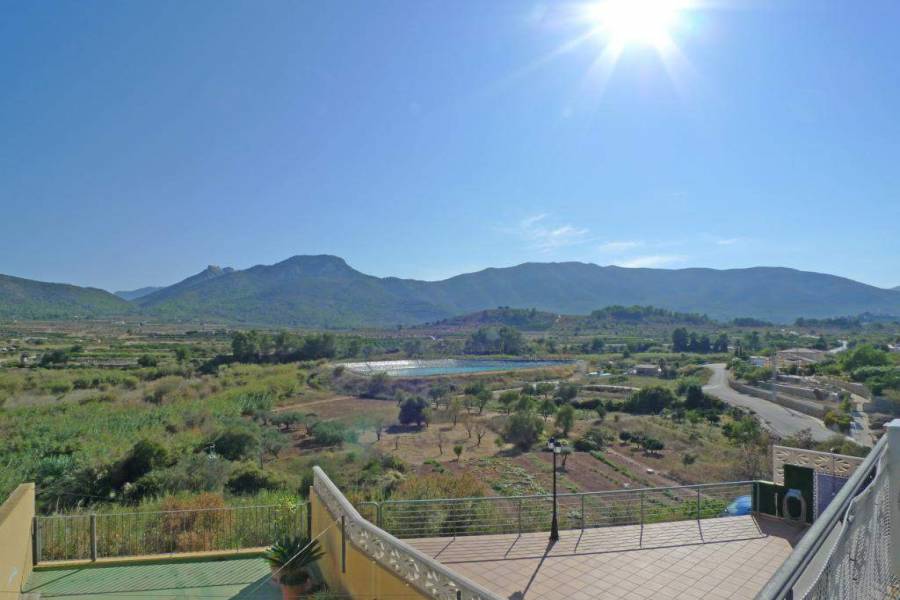 Alcalalí,Alicante,España,3 Bedrooms Bedrooms,2 BathroomsBathrooms,Casas de pueblo,21061