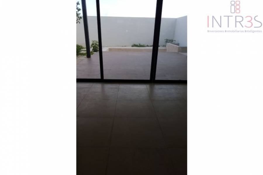 Mérida,Yucatán,México,3 Habitaciones Habitaciones,4 BañosBaños,Casas,2925