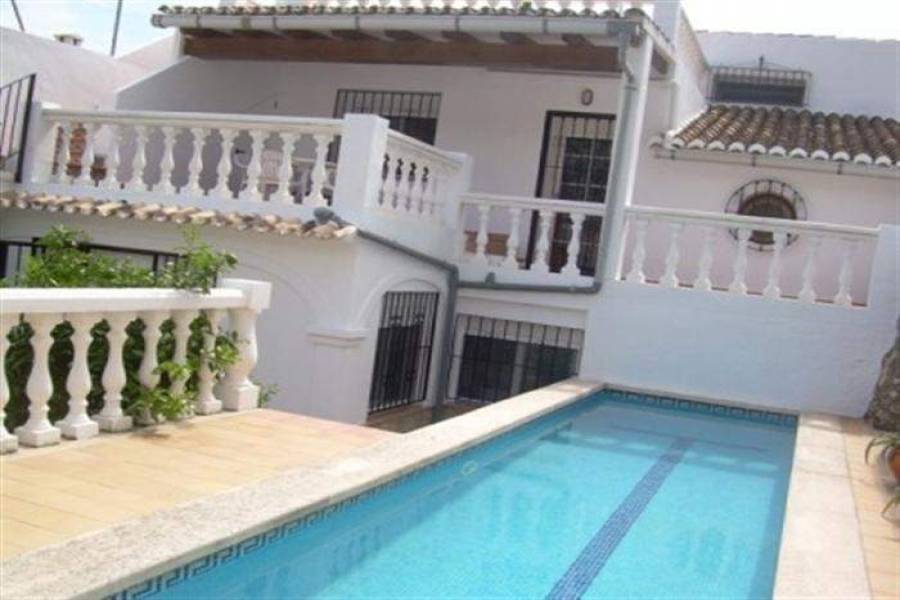 El Rafol d'Almunia,Alicante,España,3 Bedrooms Bedrooms,2 BathroomsBathrooms,Casas de pueblo,21251